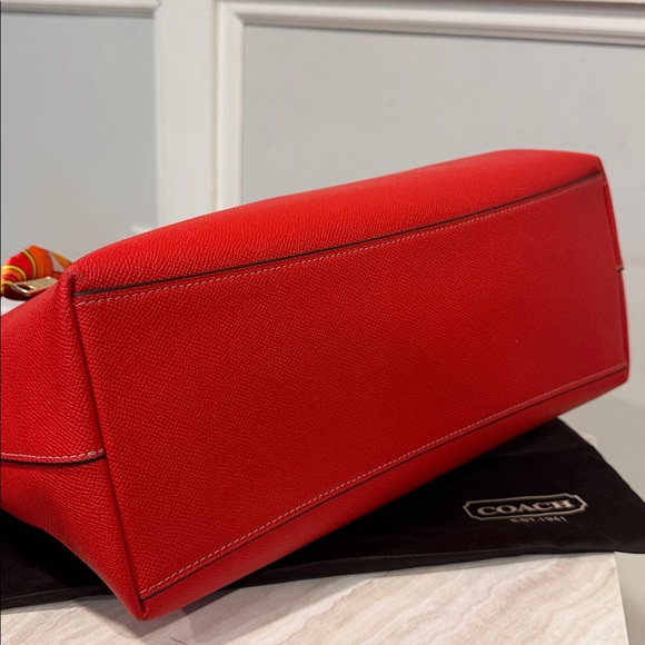 Coach Tote Gallery Large Red Leather Zip Bag - Picture 9 of 17